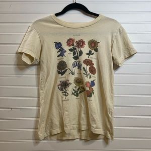 Flower graphic tee